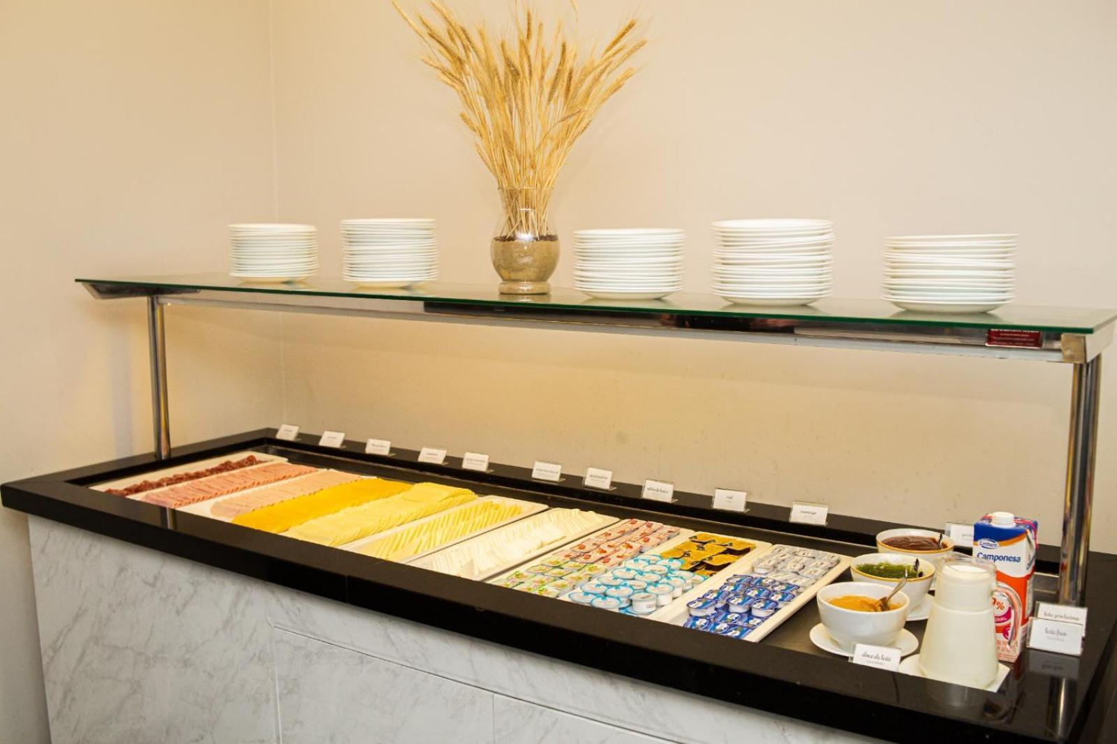 Ouro Minas Hotel Belo Horizonte, Dolce By Wyndham المظهر الخارجي الصورة A salad bar